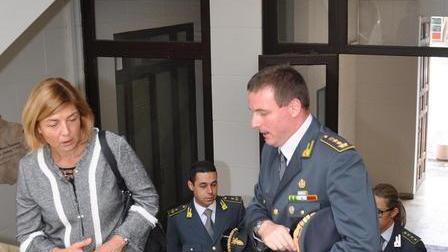 Il prefetto Manzone in visita alle fiamme gialle