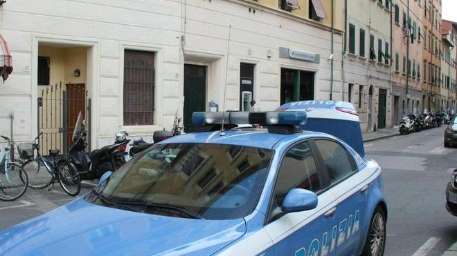 Eroina e mille euro, preso