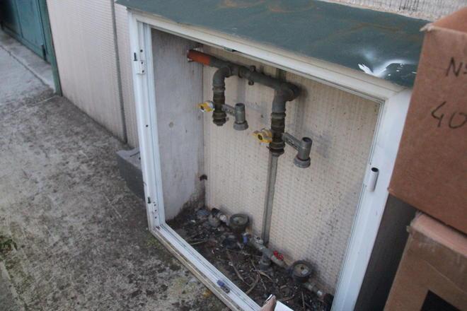 Strani furti d’alluminio a Salviano e Porta a Terra 