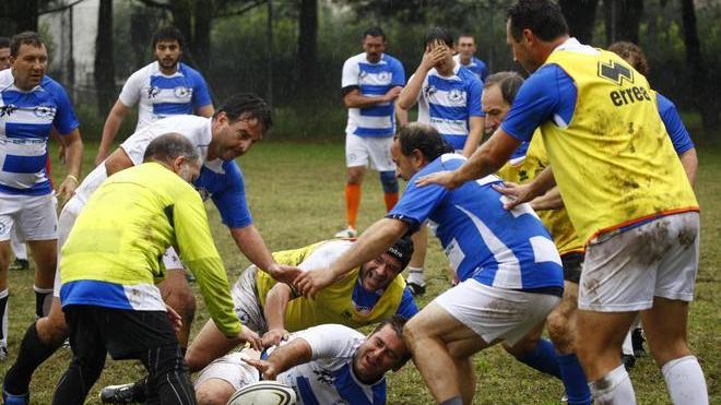 Invictus in campo nel pre-gara dei Cavalieri