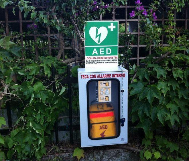 Ladri rubano il defibrillatore alla spiaggia del Forno