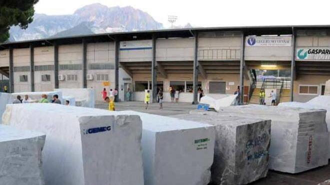 Domani mattina l’asta dei marmi per i bianconeri