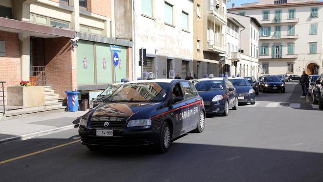 Va a cercare lavoro ma deruba il titolare, arrestato