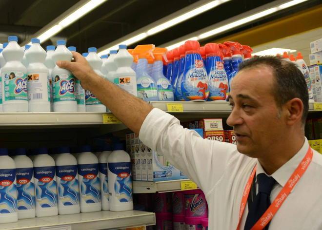 Tenta di uccidersi dentro la Coop 