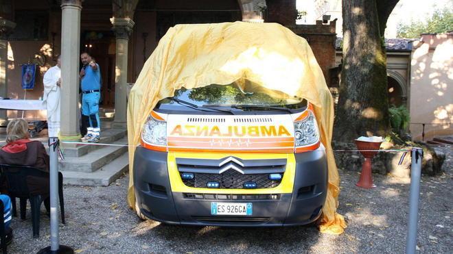 Sede e ambulanza nuove: è festa per la Misericordia