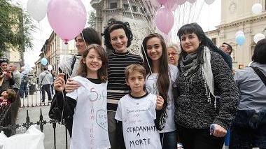 Centinaia a Firenze per il corteo promosso dai genitori di Sofia