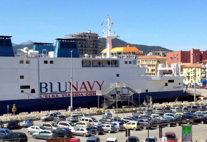 Blu Navy ferma i traghetti «Per restare in inverno ci servono più slots» 
