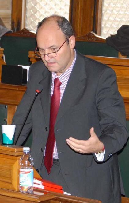 Il circolo “Iotti” sta con Capuano 