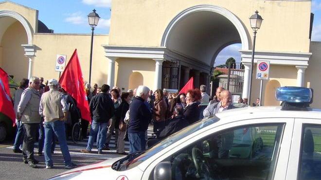Follonica commossa dà l’addio a Ferrero