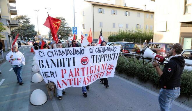Manifestazione in centro contro Casaggì