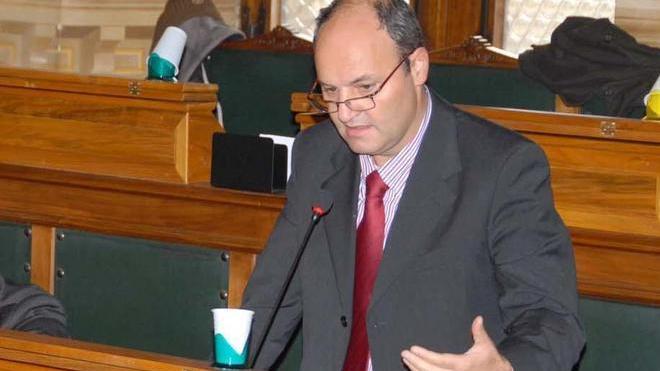 Corsa alla segreteria Pd: Capuano vuole un partito della base