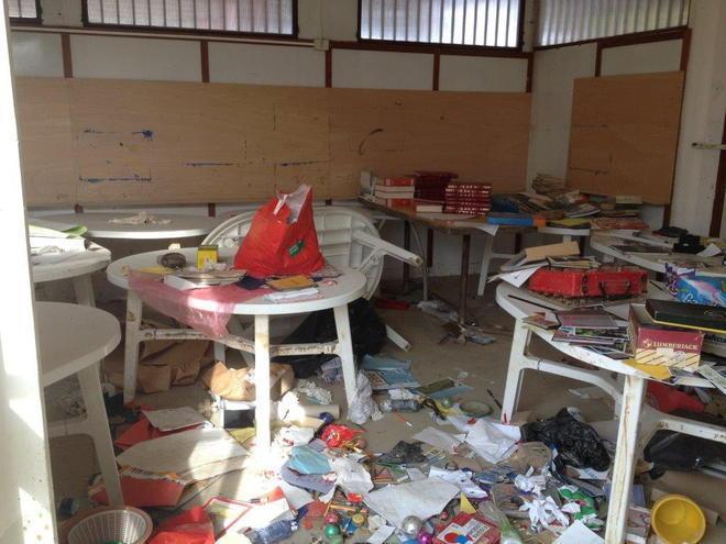 Albinia 11 mesi dopo: topi, sporcizia e la scuola presa a sassate 