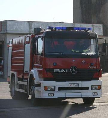 Danno fuoco all’auto che era da rottamare
