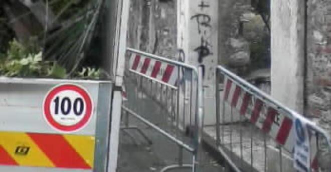 E’ a rischio crollo: puntellata la porta del Colombarotto
