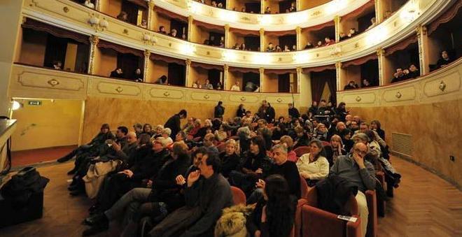 La compagnia Fob in “Fiore di cactus”