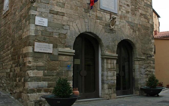 Scuola di Scarlino Scalo, è guerra di ricorsi 