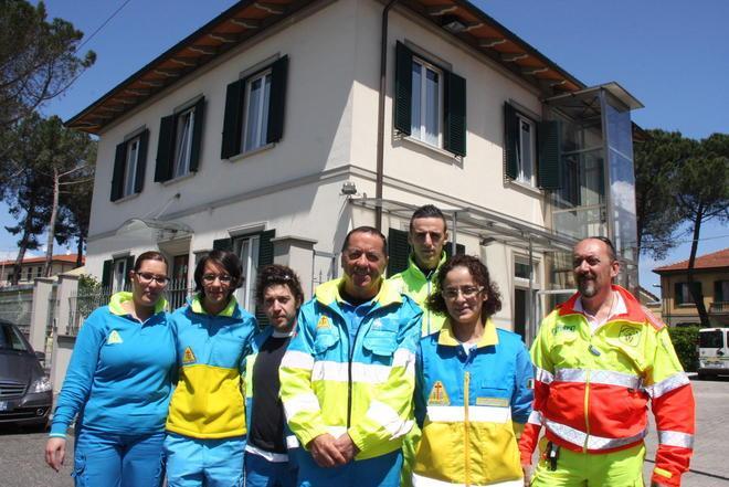 La Misericordia dona un defibrillatore al Chiesanuova calcio 
