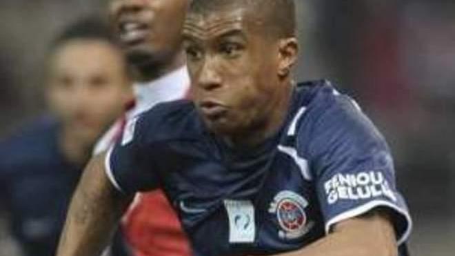Visionato il francese Emmanuel Imorou, esterno sinistro del Clermont