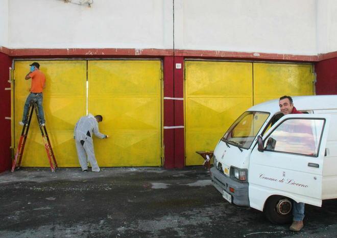 Tifosi imbianchini e la Curva nord diventa giallo Spinelli 