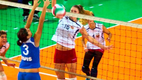 Pronti alla battuta Il volley livornese sente aria di debutto