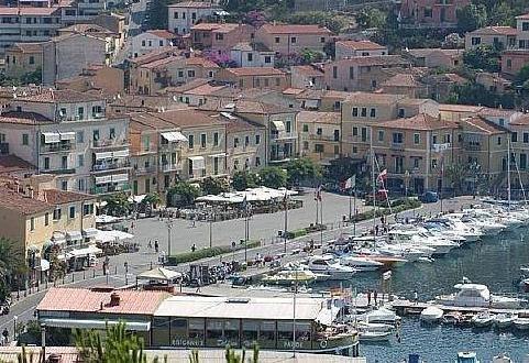 Sono tre i privati in corsa per rilevare la D’Alarcon 