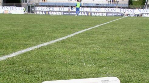 Ladri senza scrupoli: via il defibrillatore dal campo sportivo