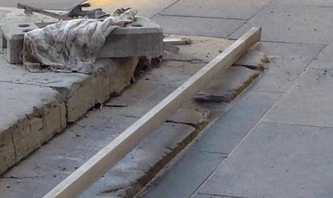 Interrato il primo gradino del sagrato della basilica