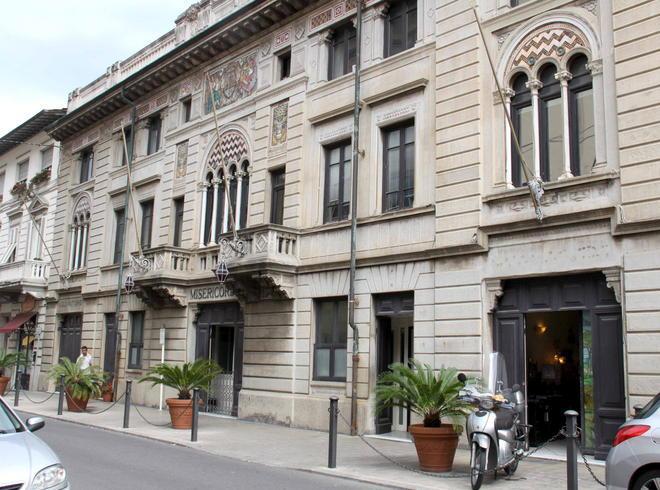 I lavoratori della Misericordia «Consiglieri, fatevi sentire»