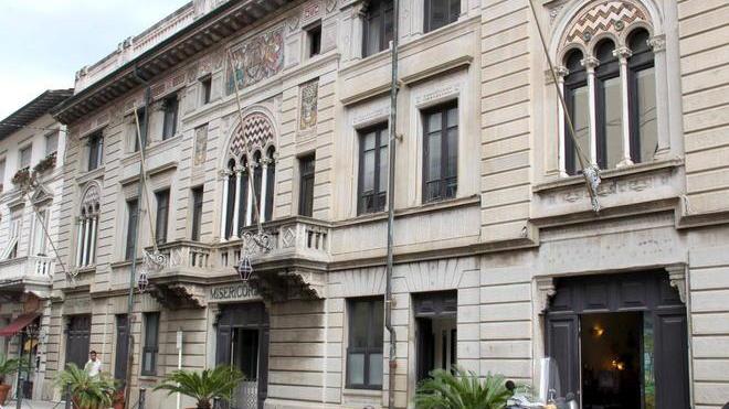 I lavoratori della Misericordia «Consiglieri, fatevi sentire»