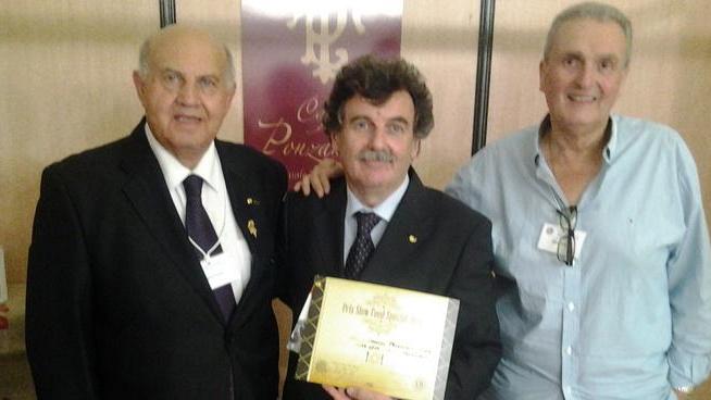 Sapori mediterranei a Mentone brillano il lardo e il caffè