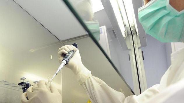 Fra dieci giorni il test dirà chi ha violentato la 16enne