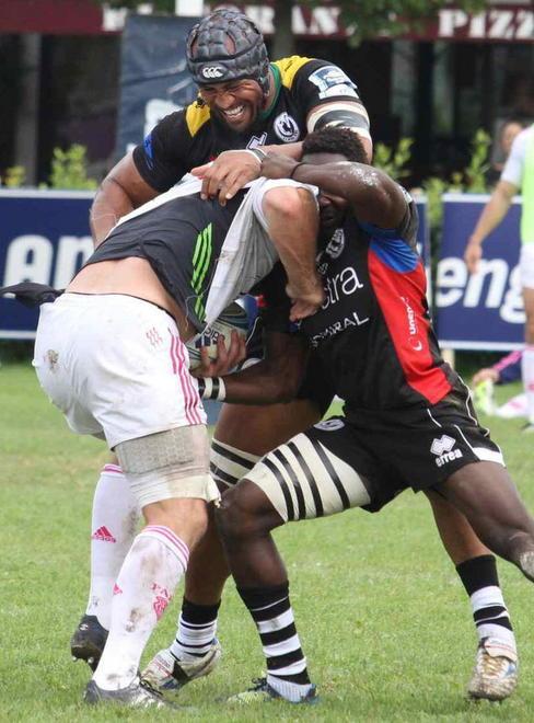 I Cavalieri beffati dallo Stade Francais che rimonta nel finale 