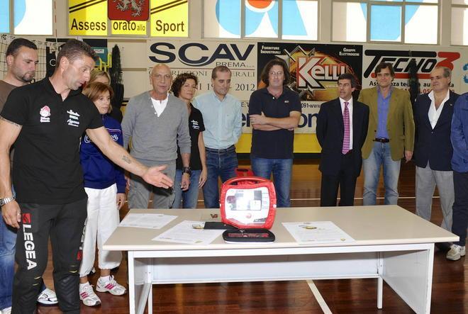 Al palasport dello stadio ora c’è il defibrillatore