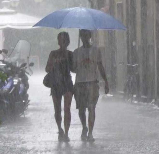 E da oggi alle 12 allerta meteo Occhio ai temporali