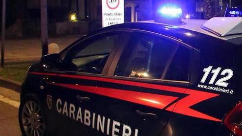 In auto alla guida senza patente