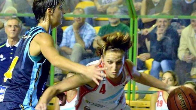 Robbins e Halman attenti a quelle due, Megan prova da leader