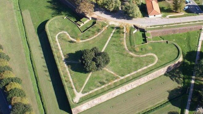 Mura, domani in regalo la decima foto 