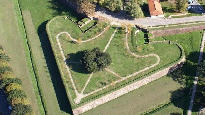 Mura, domani in regalo la decima foto
