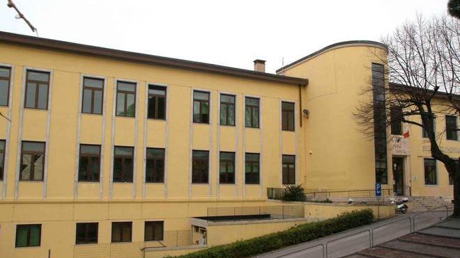 Occupato l’istituto Don Lazzeri a Pietrasanta
