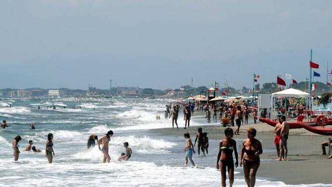 «I bagni tornino al Comune»