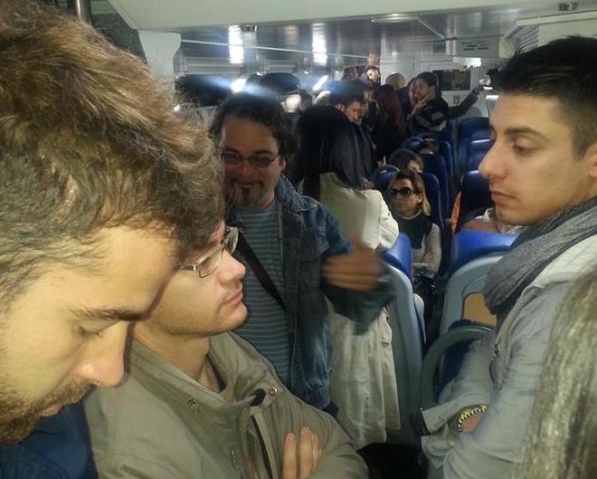 Sul treno come in una scatoletta di sardine 