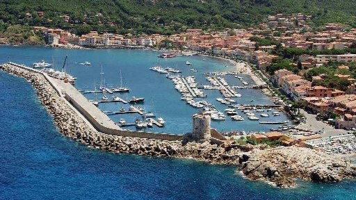 Il Consiglio regionale dà l’ok alla variante del porto