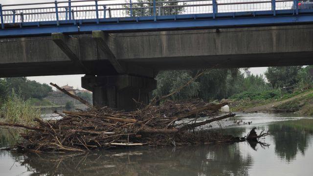I segni della piena del Bisenzio: un segnale da non sottovalutare