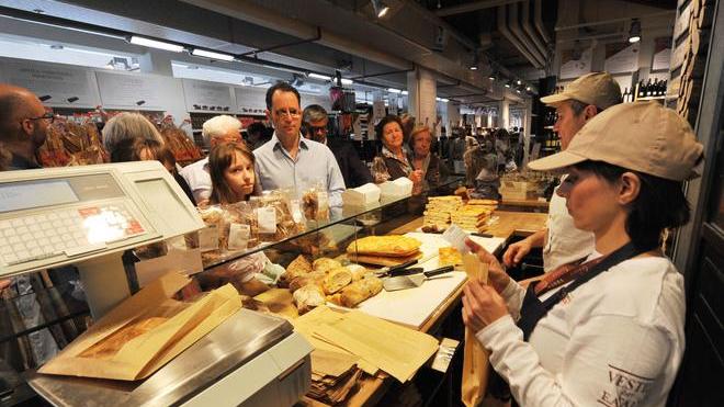 Lavoro, Eataly assume settanta persone a Firenze