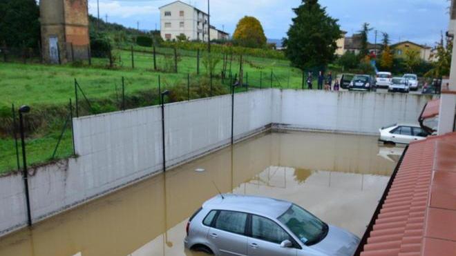 Parcheggi sott’acqua, residenti infuriati