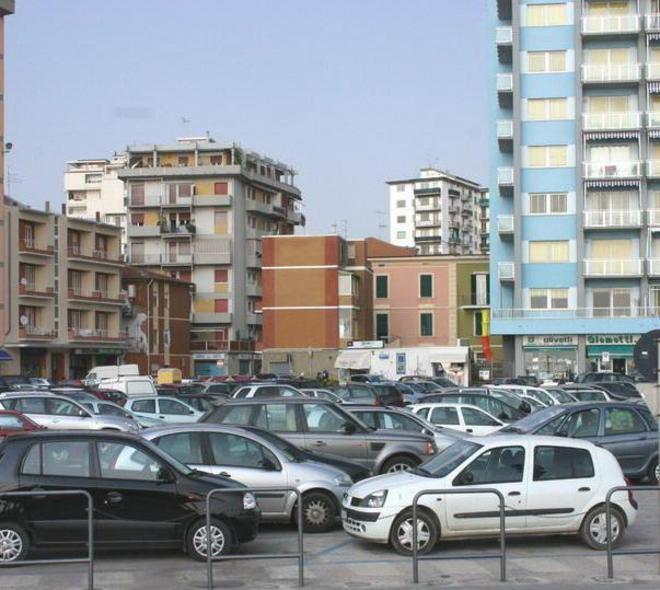 Parcheggio con lo sconto per i dipendenti del centro 