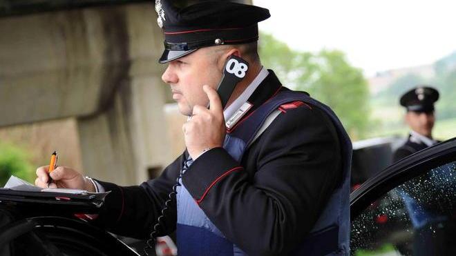 Vuole sposare una donna che lo respinge: arrestato