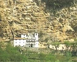 L'eremo nella roccia, le leggende e le Befane