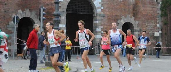 Maratona, si alza il sipario Expo, Miss e poi la corsa 