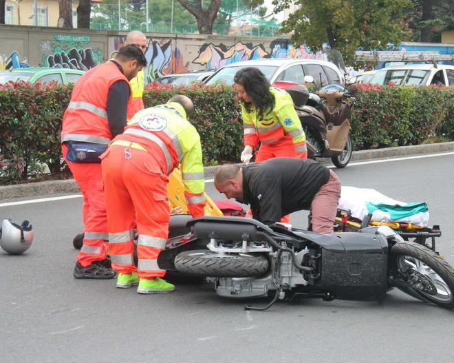 Incidente in viale Ippolito Nievo, disagi al traffico 